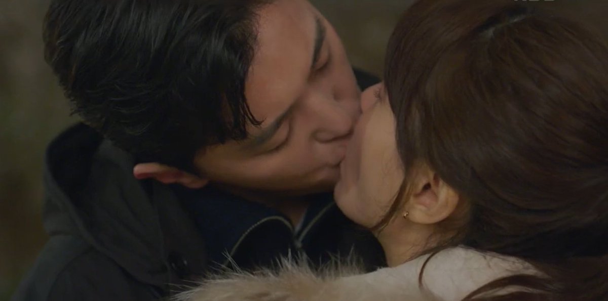 Being a long time #YeonWooJin fangirl, I always love watching his kiss scenes. But oh man I am so conflicted here. I mean things are already messed up as it is. Perhaps I am not invested in the romance in the first place 😂
#NothingUncoveredEp9
#NothingUncovered