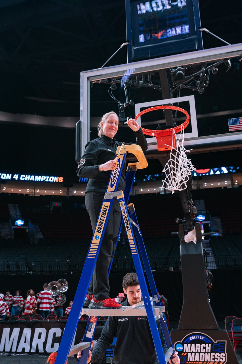 Wishing a very happy birthday to Jill Handlon, our Director of Equipment! We love you, Jill! 🎉