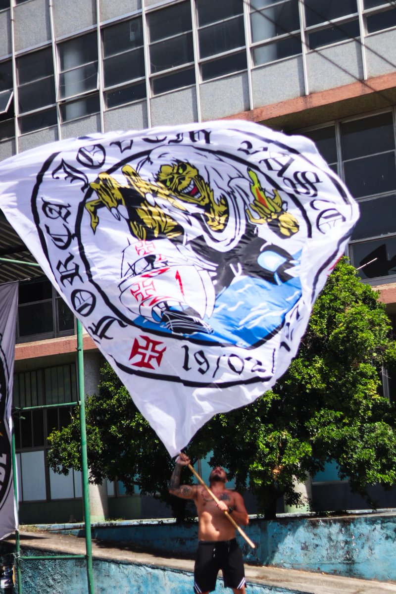 A MAIOR FAMÍLIA DO MUNDO.
HONRA A BANDEIRA 💢💪🏻
<a href="/forcajovem70/">Força Jovem Vasco</a>