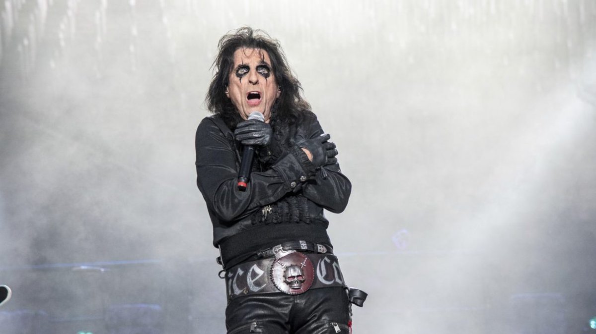 🎸 @alicecooper returning to the @PalaceAlbany trib.al/yEevFW7