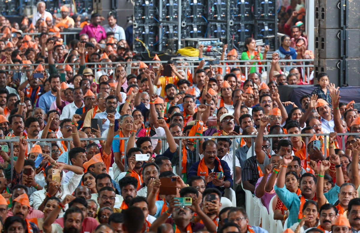 Glad to have campaigned in Attingal earlier today. Support for the NDA is increasing as people of Kerala are fed up of the misgovernance and corruption of LDF and UDF.