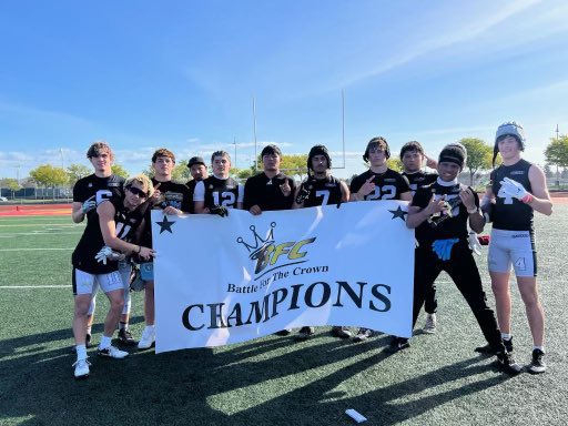 Murdock_02's tweet photo. @triplethreatfbb out of Idaho came out to the “Battle for the Crown” and put on a clinic! From top team to youngest team, just a well ran organization!

MVP - Ryan Lopez c/o 25 WR/DB
@ZekeMartinez_3 c/o 25 QB 
@justin23taylor c/o 25 DB
@HalpinKarden c/o 25 ATH
@MatthewNevarez1 c/o 25 RB