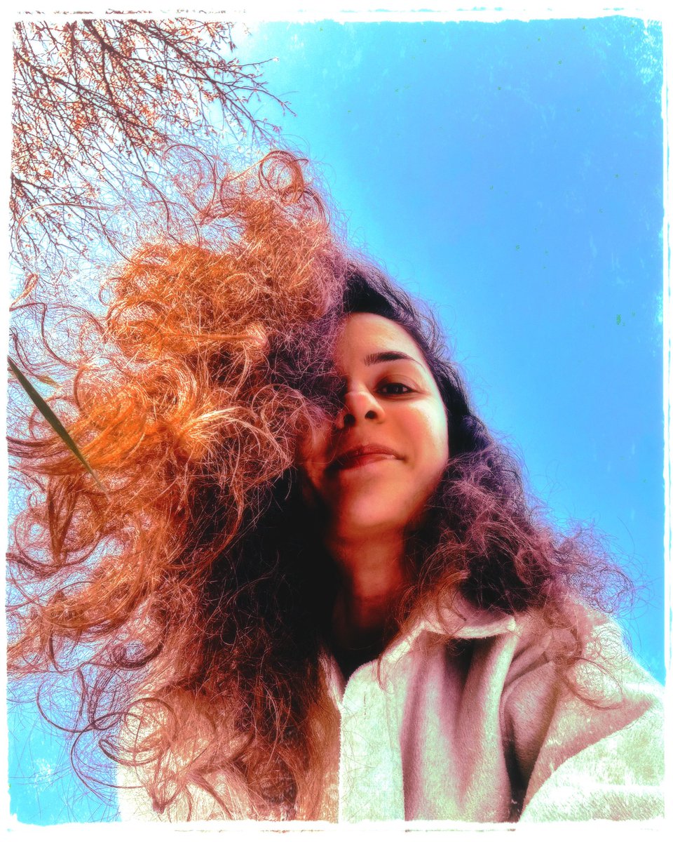 Ahioglu_B_Elif's tweet photo. “Magical Touch” masallar diyarı treninin anahtarıydı. Anahtarı alanlar trenin kapısını açarlar. O anahtar ki kapının ötesine ,bildiklerinin ötesine taşıyan bir pusula…❤️
🚞
Masallar diyarının treni “beyond” albümü 19 Nisan ‘da kalkışa geçiyor. Hazır olanlar bu taraftan lütfen :) https://t.co/9vg9sjVvun