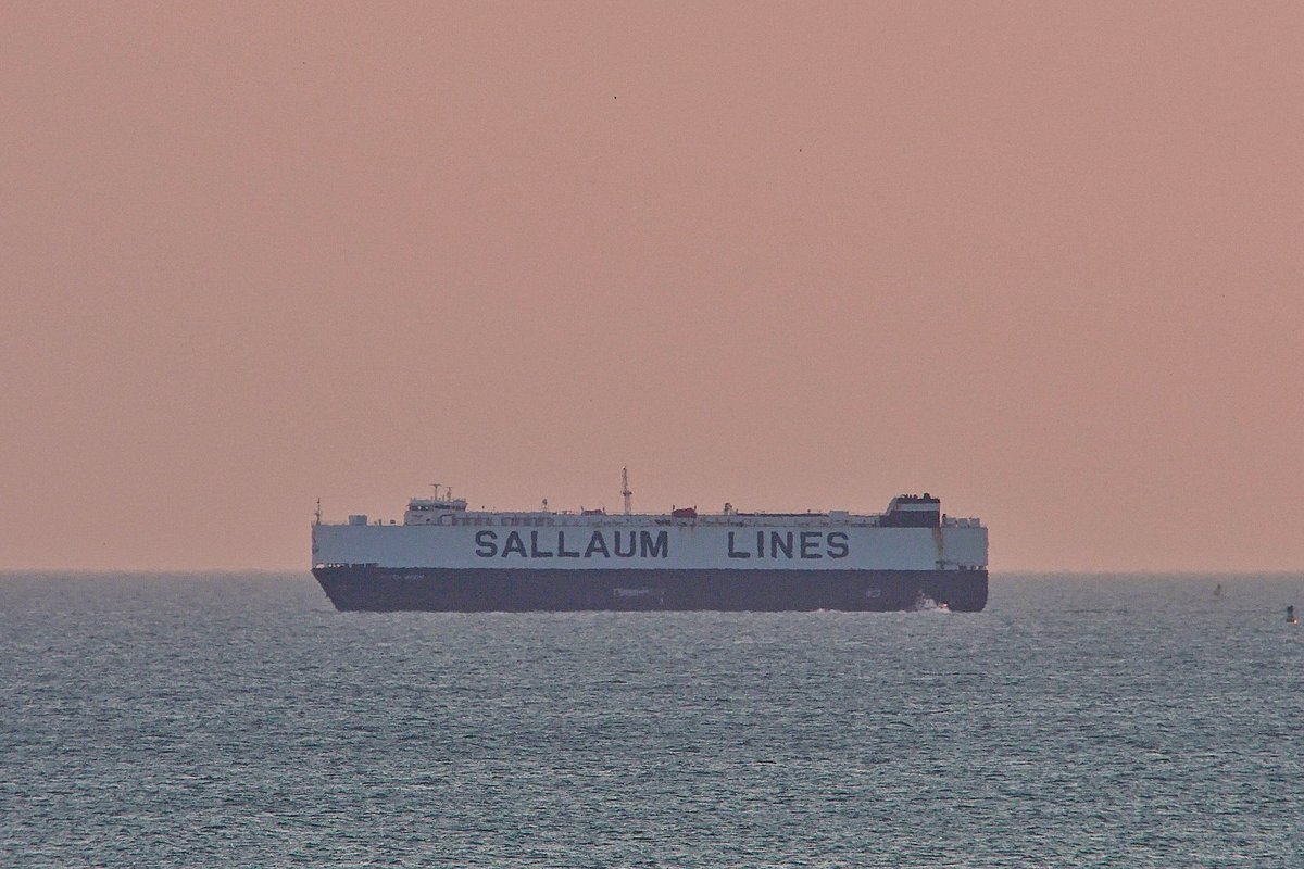 The SILVER MOON, IMO:9448138 en route to Baltimore, Maryland @BShipspotting @BaltoChes flying the flag of Panama 🇵🇦. #SallaumLines #ShipsInPics #VehicleCarrier #SilverMoon