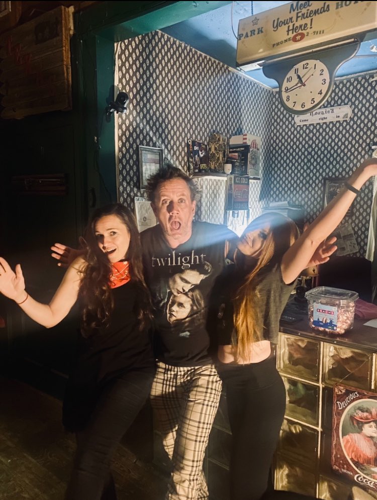 These two pics here speak a lot! Love them…. @ClassicTad @ChadLindberg @officialnatGG