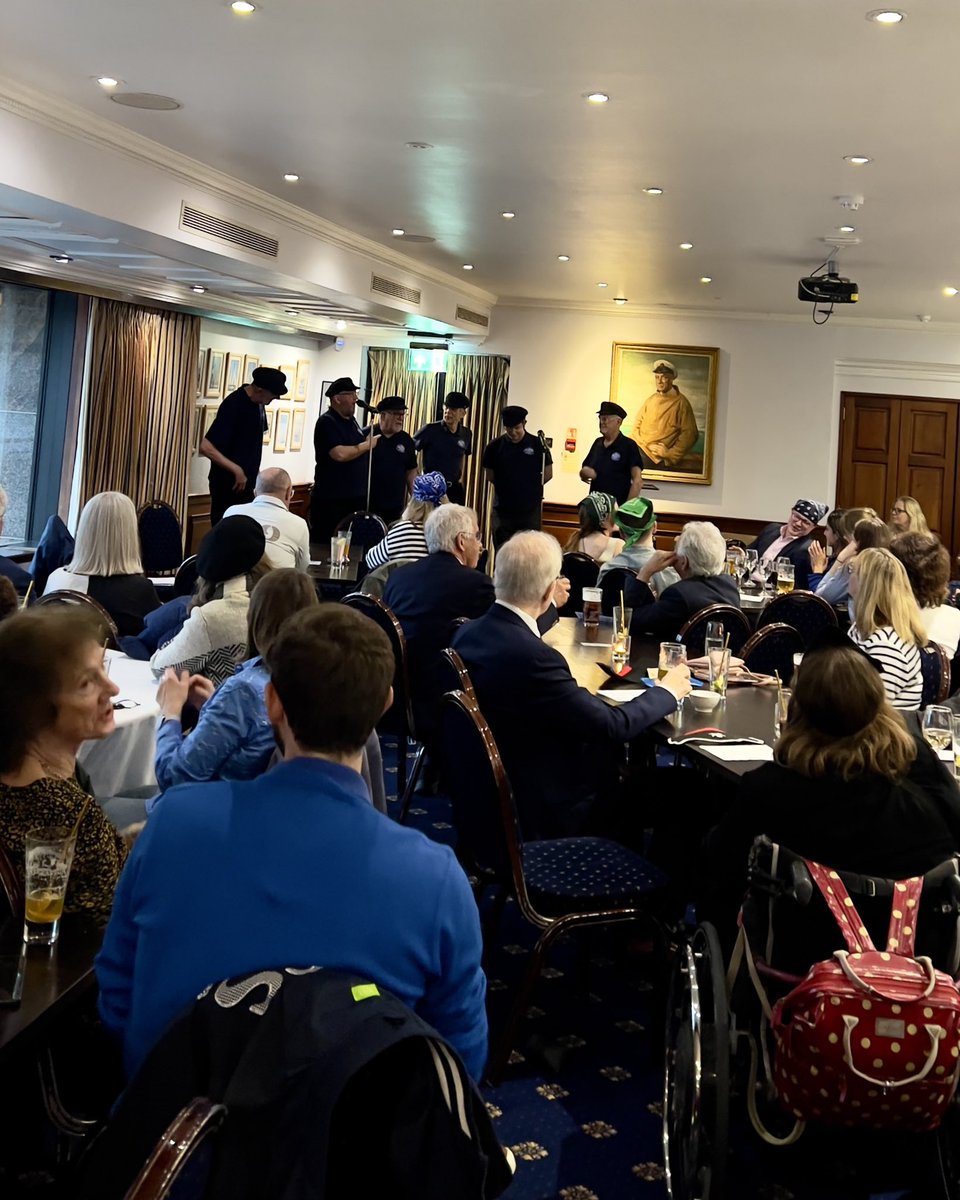 Last week we hosted our Sea Shanties Night to commemorate 200 years of the @RNLI - Ordinary people do extraordinary things 💫 We are proud to have raised over £450 for the RNLI and had a great time doing so with the @HogEyeMen leading us through some classic sea shanties 🏴‍☠️