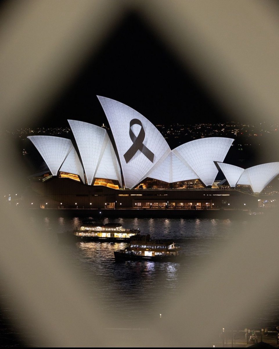 Sydney Opera House 🎗️🎗️🙏🏻
#bringthemhomenow
Thank’s for the support 🇦🇺