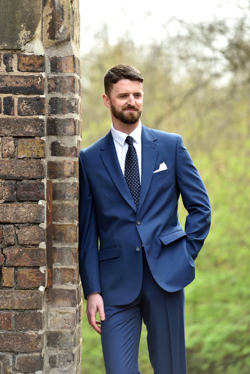 Wedding season's just around the corner and I happen to be working on a newly launched suit collection (think cost-of-living friendly prices, high-end high street quality/fit) if anyone's writing anything on must-have tailoring. Email in my bio📧#journorequest #prrequest