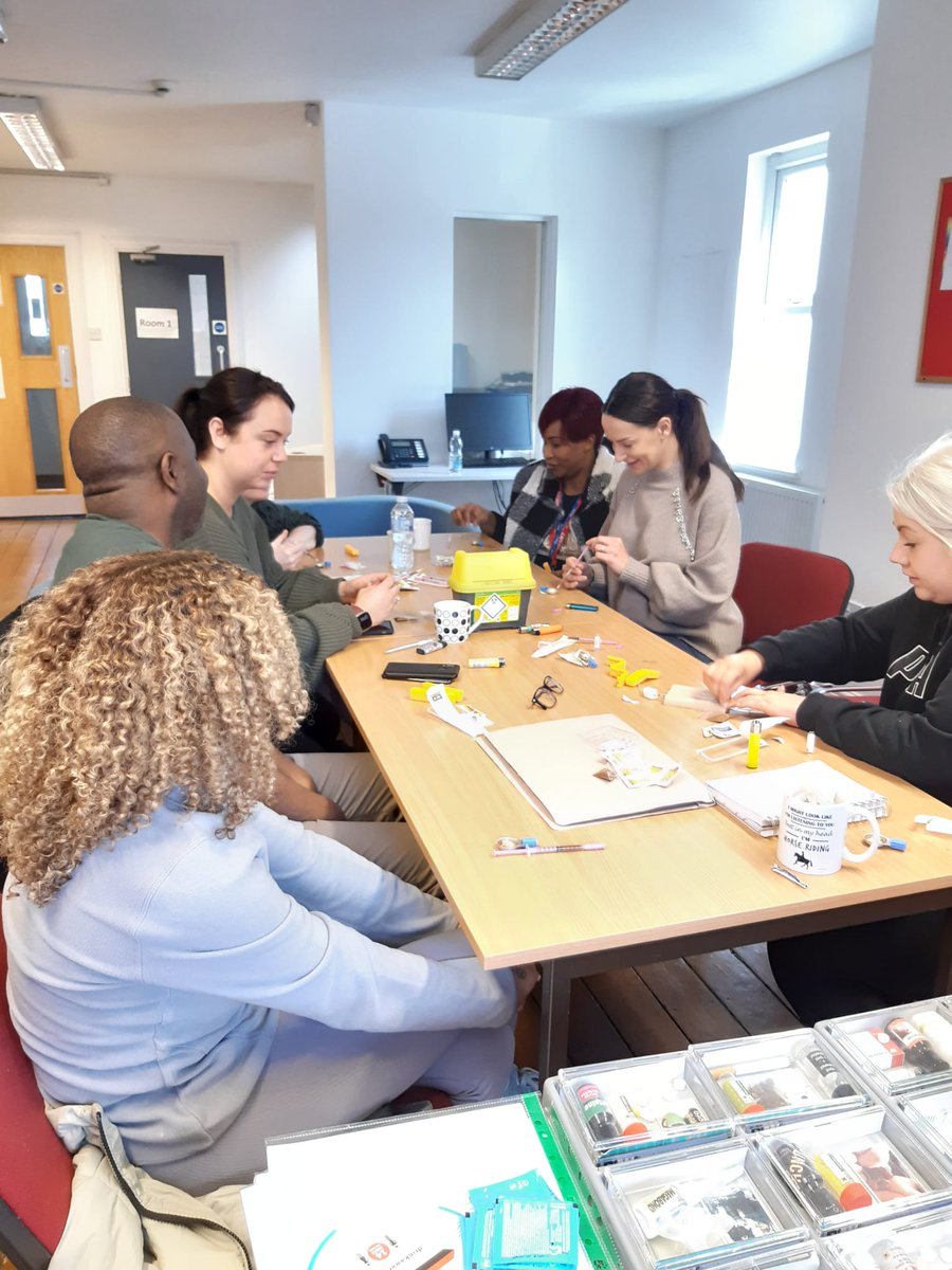 Amanda from @TPoldroch delivered a Level 2 Drugs and Alcohol Course to The Bond Board and @petrus_cmty @GMHousingFirst teams. They will now be better equipped to help people who struggle with substance misuse and require assistance. #housingfirst