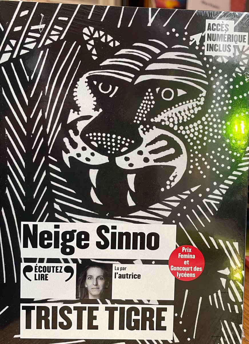 Écouter Neige Sinno lire 'Triste tigre' (P.O.L) enregistré à Paris en octobre 2023 pour 'Écoutez Lire' : un CD MP3 des éditions Gallimard ou en écoute sur ecoutezlire.gallimard.fr/fr/products/tr…