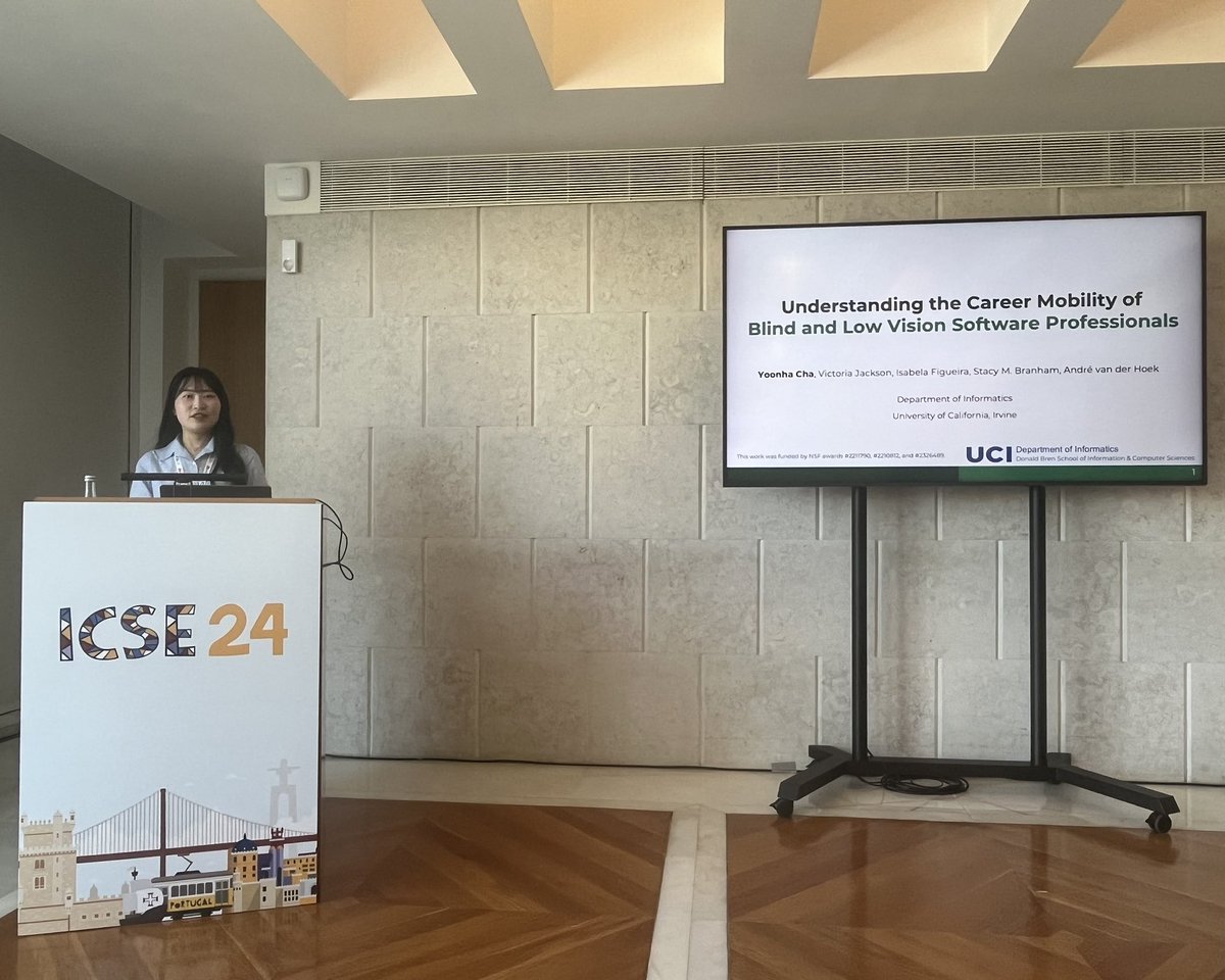 CHASEconf's tweet photo. Yoonha Cha takes the stage to share their research in 

“Understanding the Career Mobility of Blind and Low Vision Software Professionals”

#humanAspects https://t.co/emP9yT9Tvu