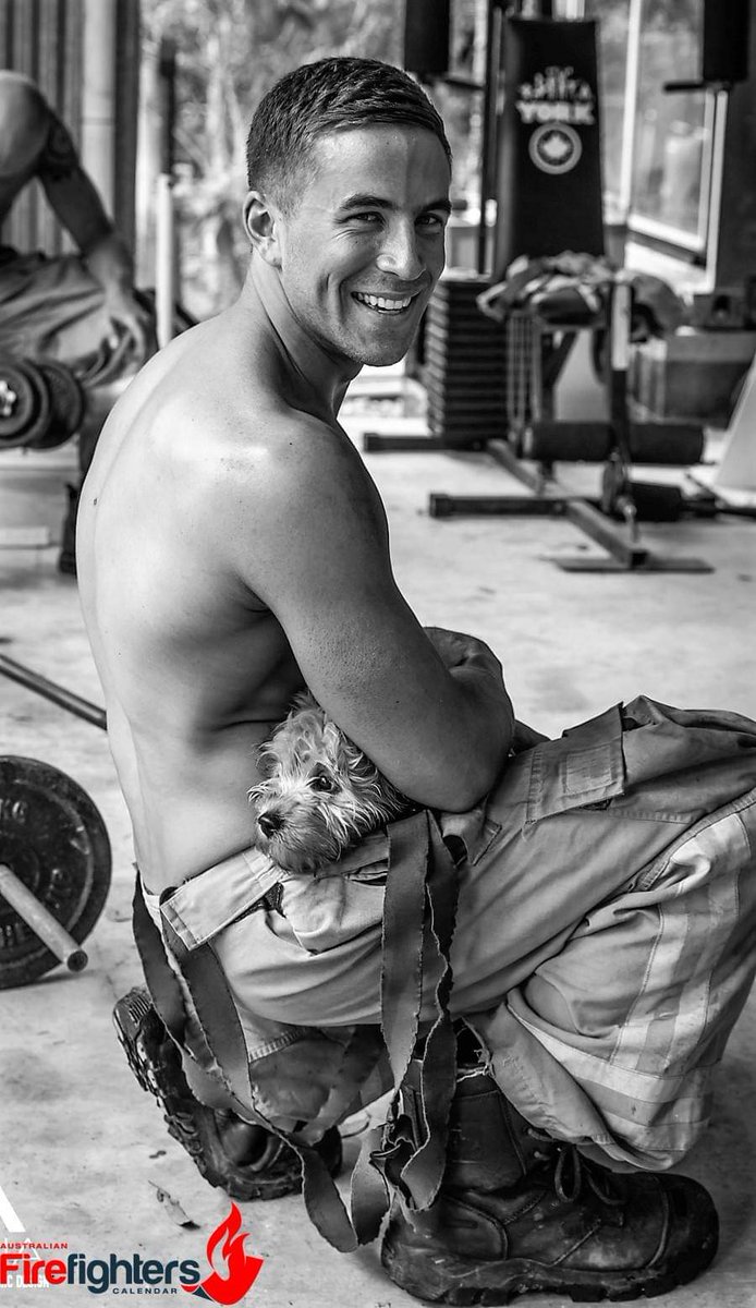 Such a cute pooch 🐶🐾😜