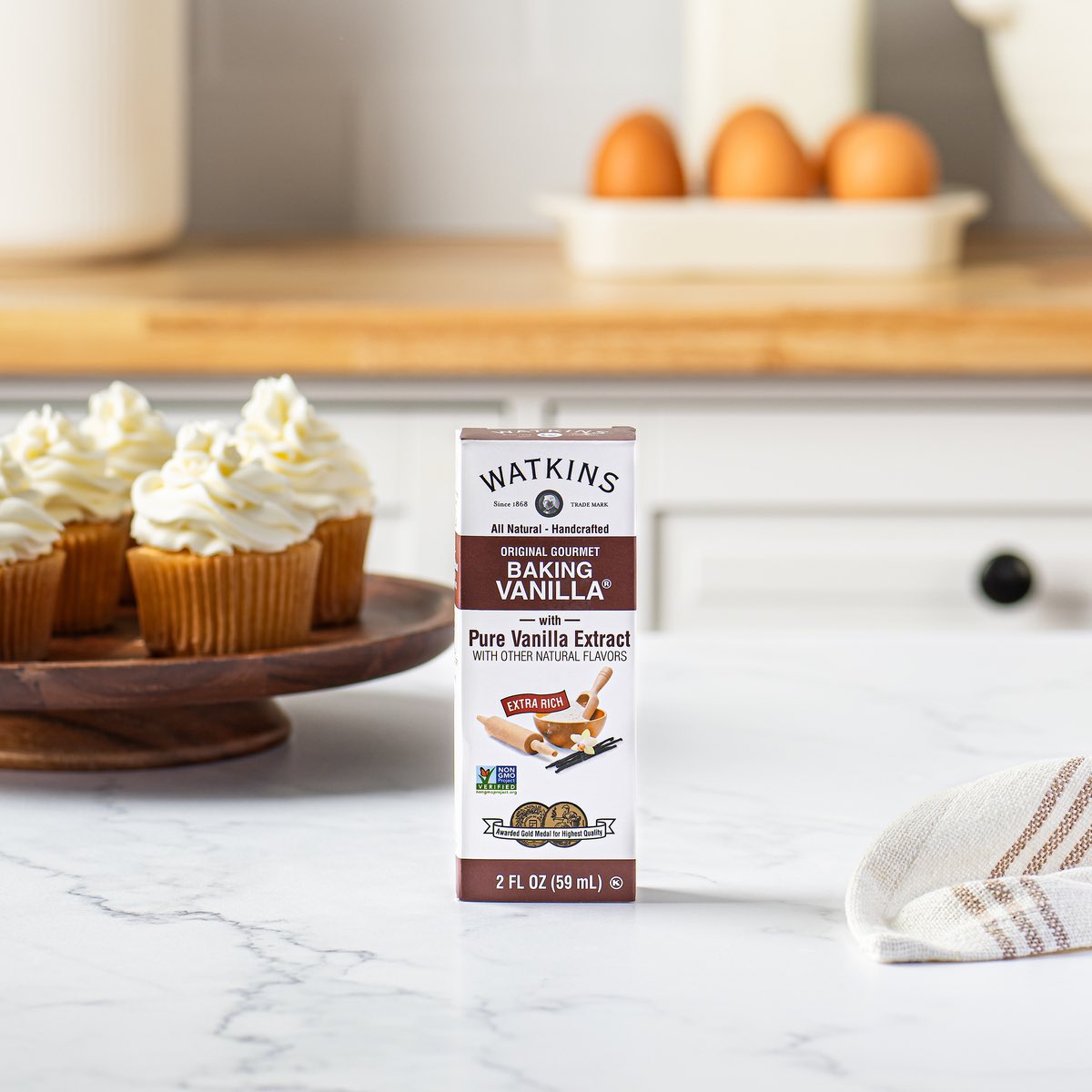 Watkins1868's tweet photo. The star of every baked treat: Watkins All Natural Original Gourmet Baking Vanilla ⭐️
#watkins #watkins1868 #bakingvanilla #vanillaextract #allnatural https://t.co/YpTTnhkpnq