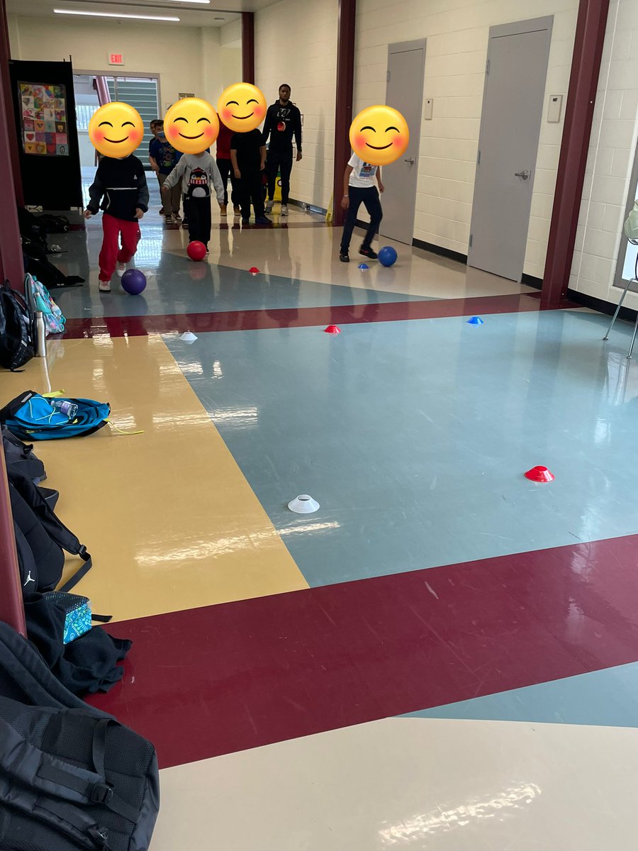 The rain did not stop us from starting our soccer season with Avanti Athletics! Coach Miles was prepared for an indoor session. Wildcats were encouraged to use their non-dominant foot to challenge themselves. @CSconnected @WWESPrincipal1