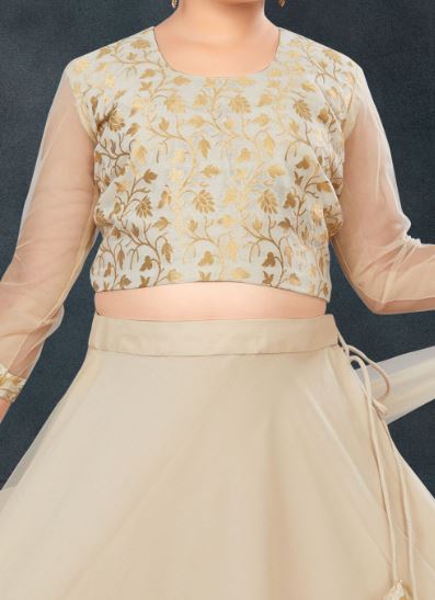 Enhance your little princess's ethnic wardrobe with our exquisite Cream Jaquard Girls Lehenga Choli! Crafted from high-quality, lightweight fabric and adorned with intricate jaquard work, this ensemble is perfect for any special occasion.  #EthnicWear 

nihalfashions.com/product/cream-…