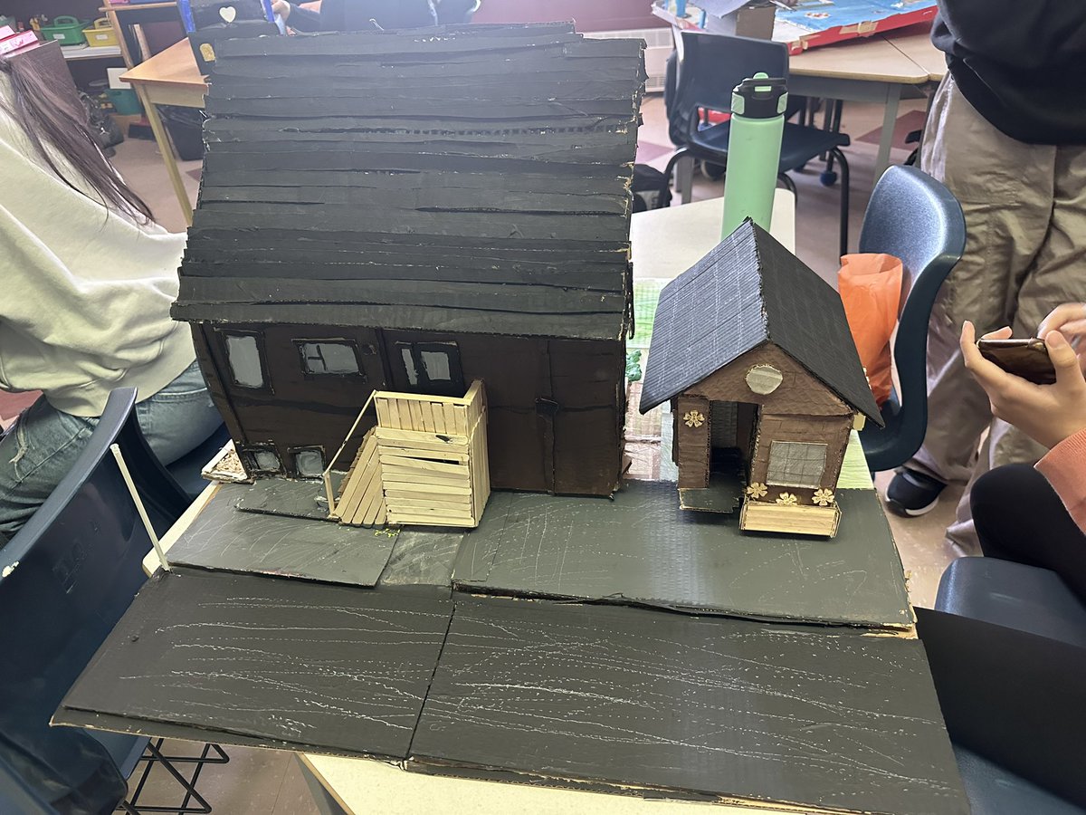 Taylor Russell tweet media