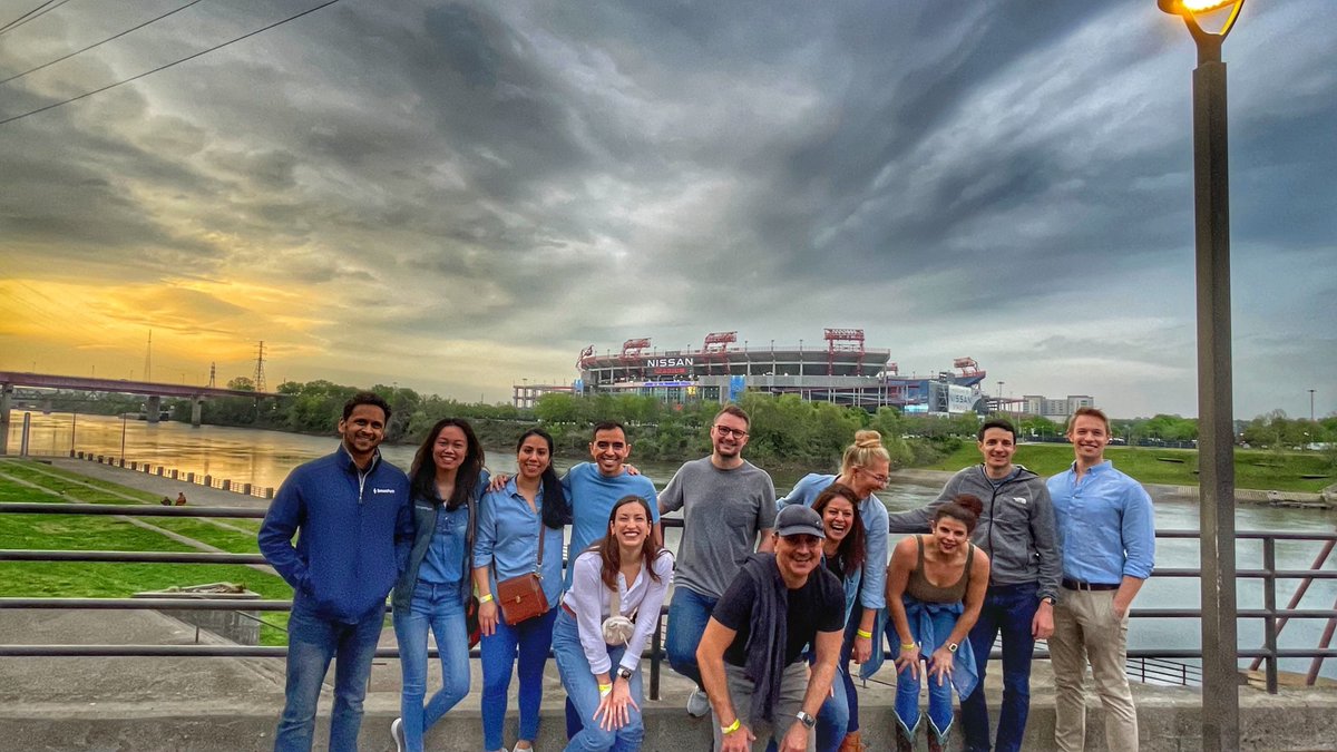 smartpathfin's tweet photo. 💥 🎉 Last week the SmartPath team finished up our offsite in Nashville!
💼 🎸 We had an awesome time learning from one another and dreaming for the future!
#TeamBonding #NashvilleAdventures #Offsite #SmartPath #FinancialEducation #FinancialWellness #SpendLessThanYouMake https://t.co/JV1zL3D7aQ