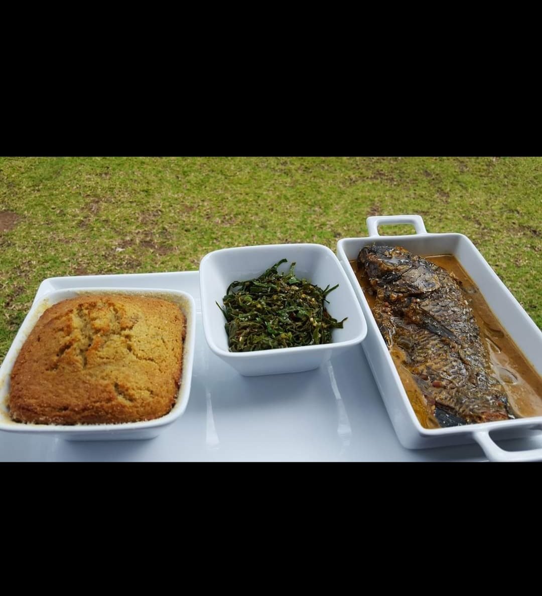 Corn bread, fried leaf vegetables and coconut fish curry. #householdmanager #fypシ #privatechef #privatedining #privatecheflife #chefrumbie #scoffmaster