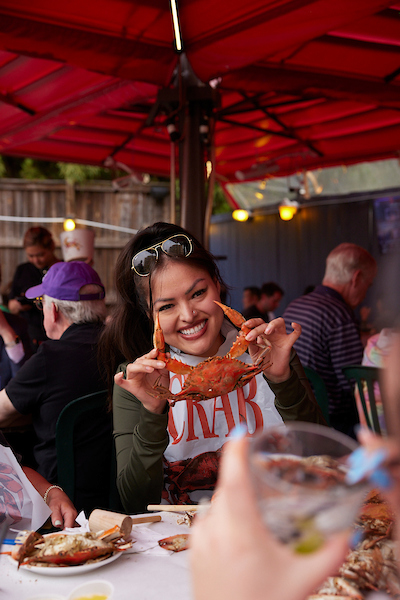 The only kind of "crabby" Mondays should be! 😋 #AllinArlington
📍: Quarterdeck - 1200 Fort Myer Dr.

📷: @jonathankozowyk &amp; @fuseideas