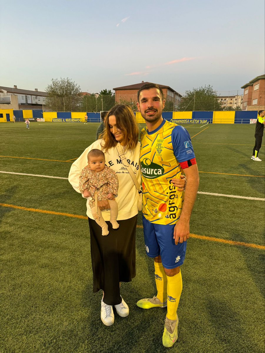 81 <a href="/CDHuetorTajar/">CD Espárrago de Huétor Tájar💛💙</a> 💙💛🎉❤️