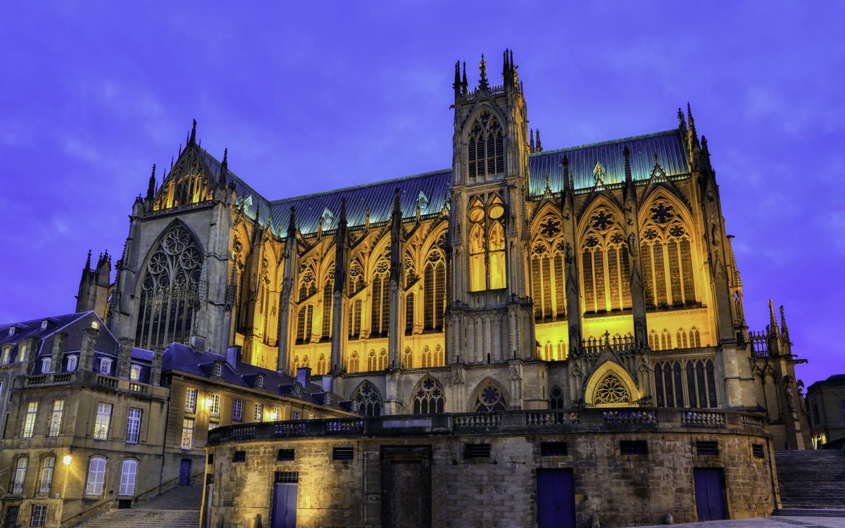 Cathédrale de Metz (57) : cinq jeunes d’origine turque interpellés après que l’un d’eux ait hurlé 'Allah Akbar' en plein concert de musique classique. Le chanoine relativise et ne veut pas porter plainte au vu du 'contexte actuel' fdesouche.com/2024/04/15/cat…