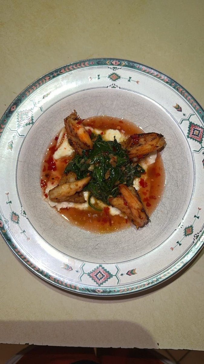 ThatsChefYC_'s tweet image. Let&apos;s Eat !!

White lemon ricotta lasagna
Topped With Sautéed Garlic Spinach, Sautéed Honey Chili Shrimp and Sweet Chili Sauce

#ChefLife #ChefVibes #Chef #Chefs #Food #Foodie #Foodies #FoodPorn #KitchenLife #KitchenVibes
