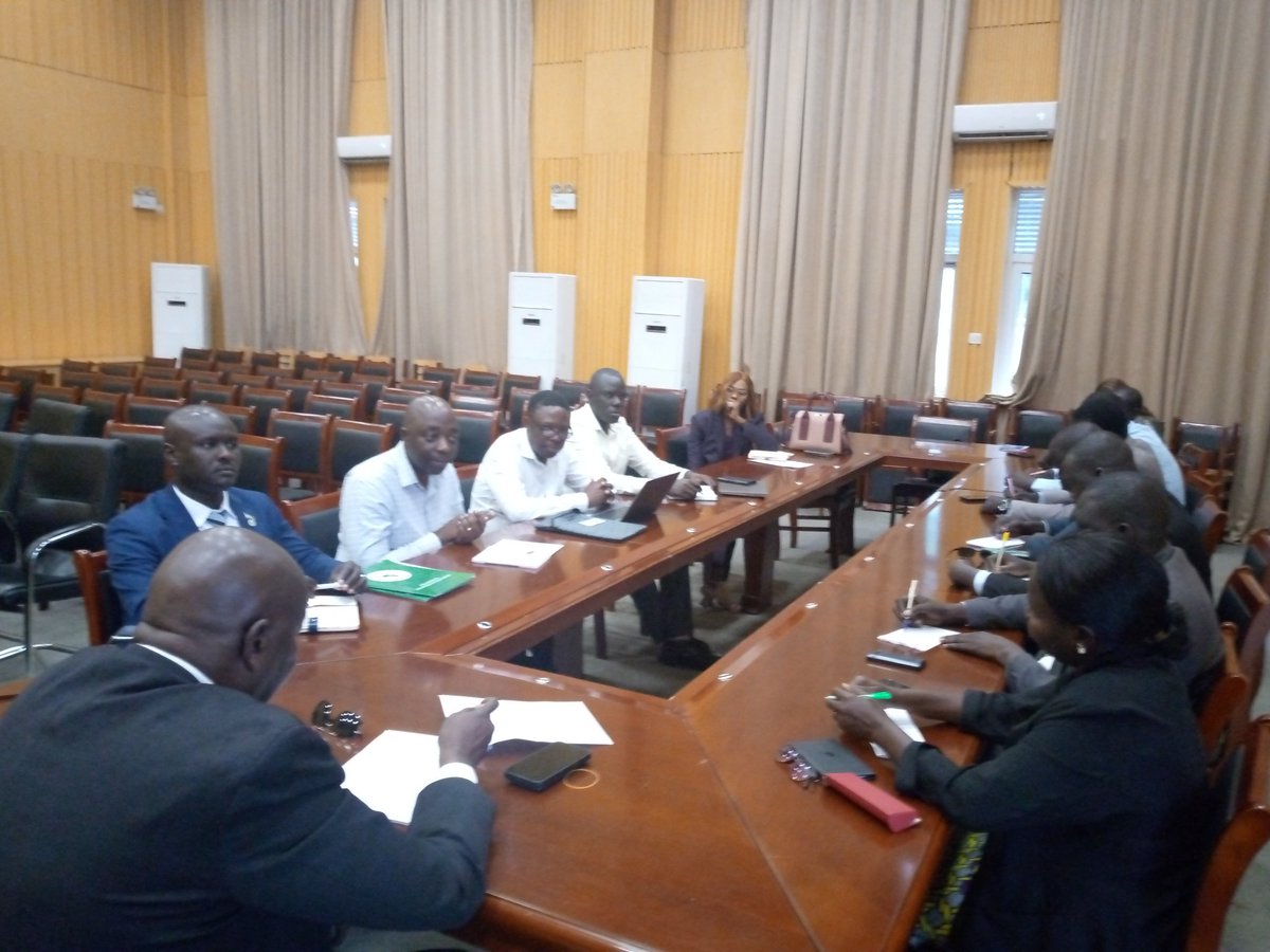 IGADsecretariat's tweet photo. #IGADUpdates:
In representation of @DrWorkneh, Mr. David Kwaje, #IGAD Head of Mission to South Sudan, led the IGAD team in a meeting with the Ministry of Foreign Affairs and International Cooperation of South Sudan, headed by Amb. Anthony Kon, Director General for Multilateral Relations. The meeting convened a Mid-Term Review of the IGAD Regional Strategy 2021-2025.
Discussions focused on implementation progress, challenges encountered, and recommendations for future effective implementation.