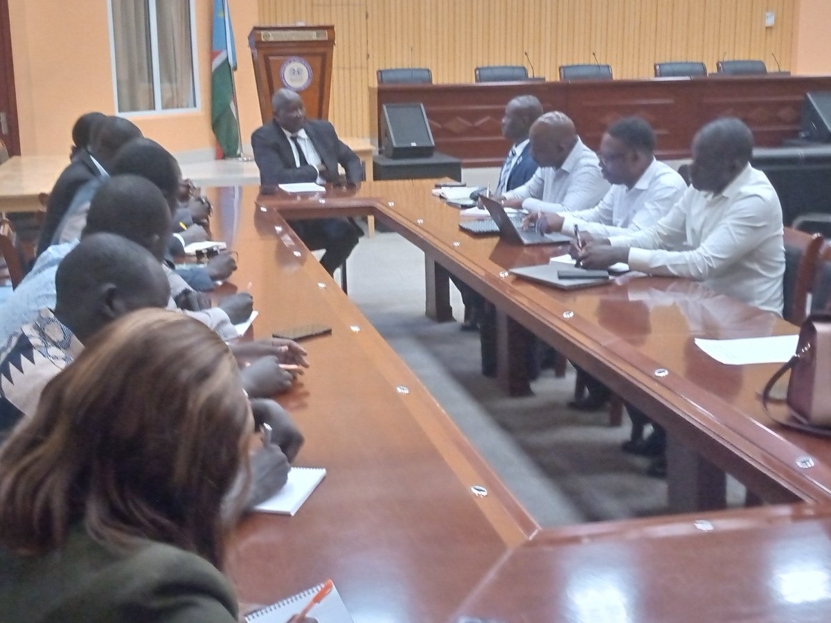 IGADsecretariat's tweet photo. #IGADUpdates:
In representation of @DrWorkneh, Mr. David Kwaje, #IGAD Head of Mission to South Sudan, led the IGAD team in a meeting with the Ministry of Foreign Affairs and International Cooperation of South Sudan, headed by Amb. Anthony Kon, Director General for Multilateral Relations. The meeting convened a Mid-Term Review of the IGAD Regional Strategy 2021-2025.
Discussions focused on implementation progress, challenges encountered, and recommendations for future effective implementation.