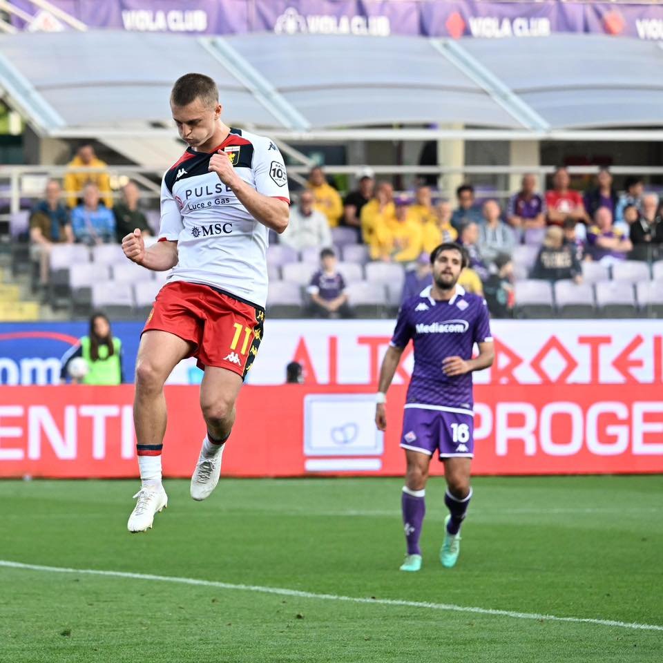 Albert a Firenze 🖼️

#FiorentinaGenoa 1-1

🙌#AléGenoa❤️💙