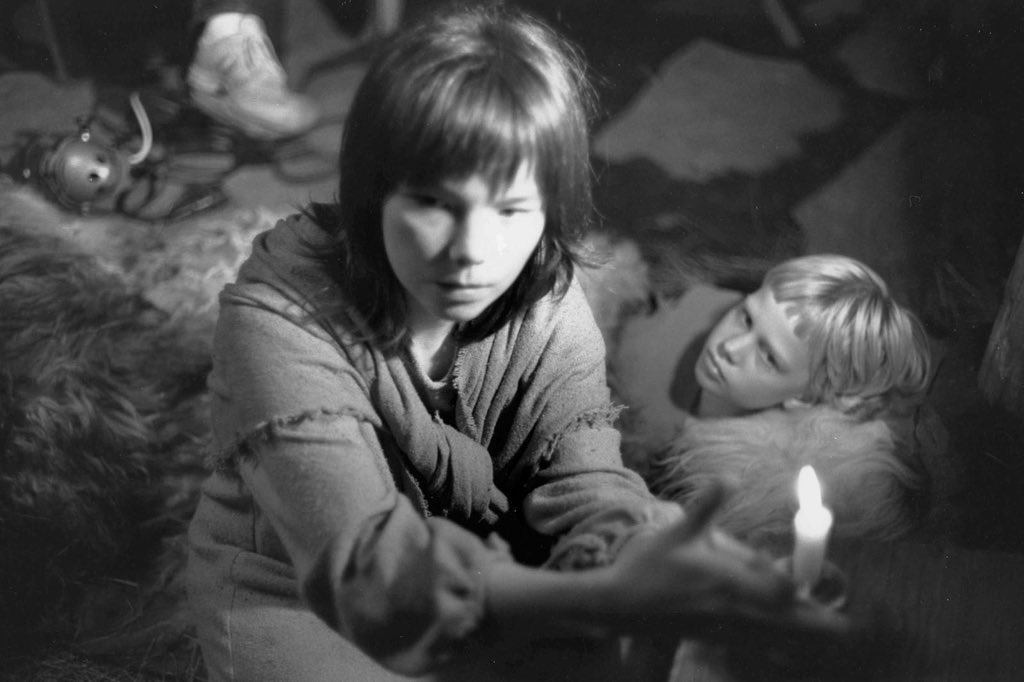 CMoviemaker's tweet photo. #NowWatching #Björk in #TheJuniperTree https://t.co/9Hu4ndbhJl