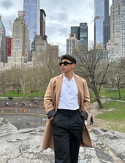 En la ciudad / En la playa  https://t.co/OohhAogG7D https://t.co/ukmdbfSLve