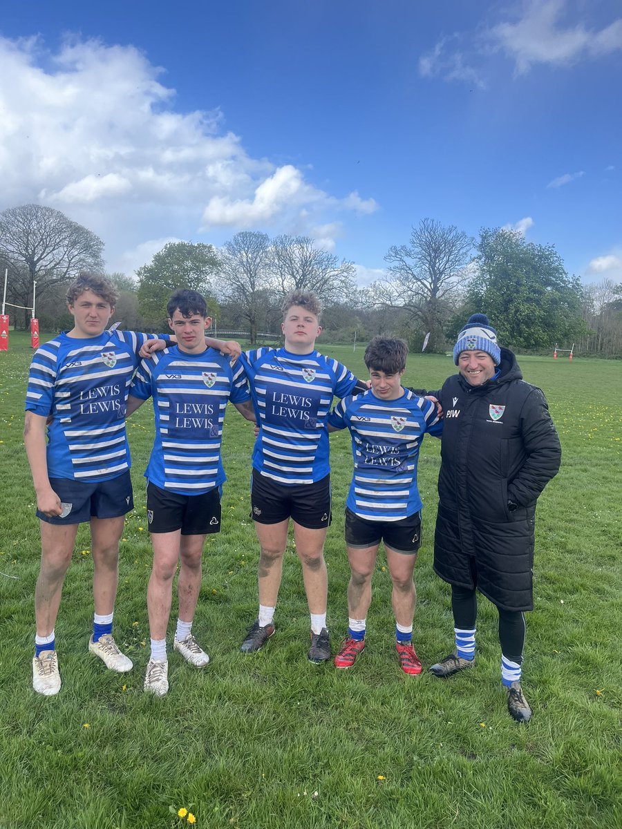 💪 Special thank you to Will Allen and Rhydian Jones of Year 13 who played their final games for @YsgolGreenhill today. 7 years of commitment, effort and dedication. Diolch bechgyn #rolemodels #bluewave 🔵⚪️🔵⚪️