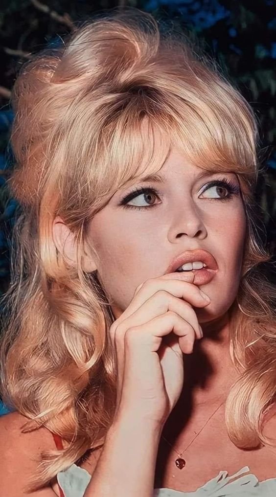 CLOSE-UP: Brigitte Bardot.