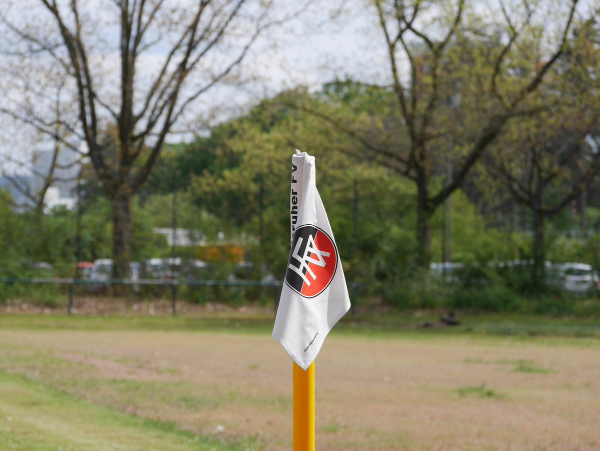 ballreiter's tweet image. Spitzenspiel beim Altmeister! (#KFV so oft Meister wie Leverkusen!)

⚽️ Match 35 23/24: Karlsruher FV vs FV 04 Wössingen 2:1
🏟 Sportplatz FV Grünwinkel, Karlsruhe
🔗 ballreiter.futbol/23-24/kreiskla…
🏷 #kreisklasse #karlsruhe #ballreiterAtTheGames
