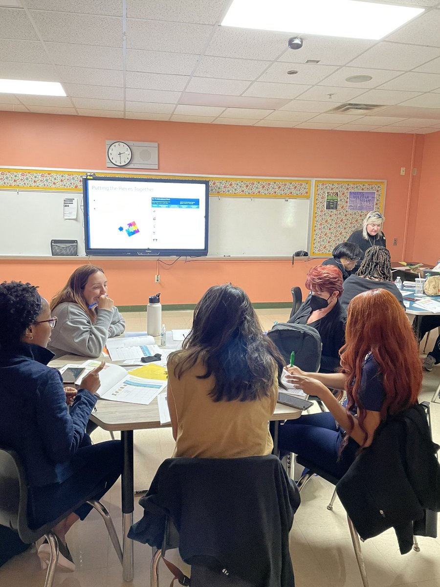 Nicole Valiente Moran tweet media