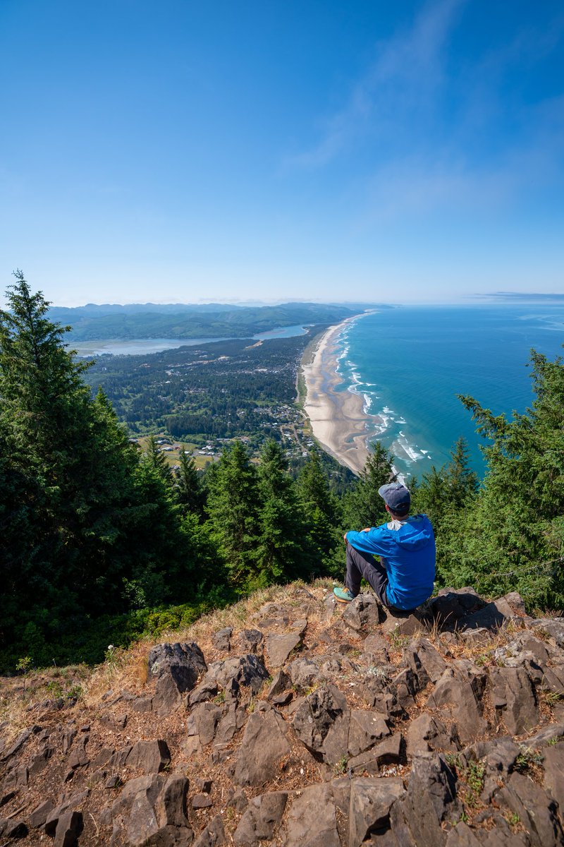 Another fantastic Oregon Coast hike is the Neakahnie Mountain trail @ tinyurl.com/y43vx9ze
Manzanita is such an adorable beach community.
#tiktok #Like #Love #foryou #oregoncoast #lifeofagayrealtor #gayhomes #buyahome #garyandscott