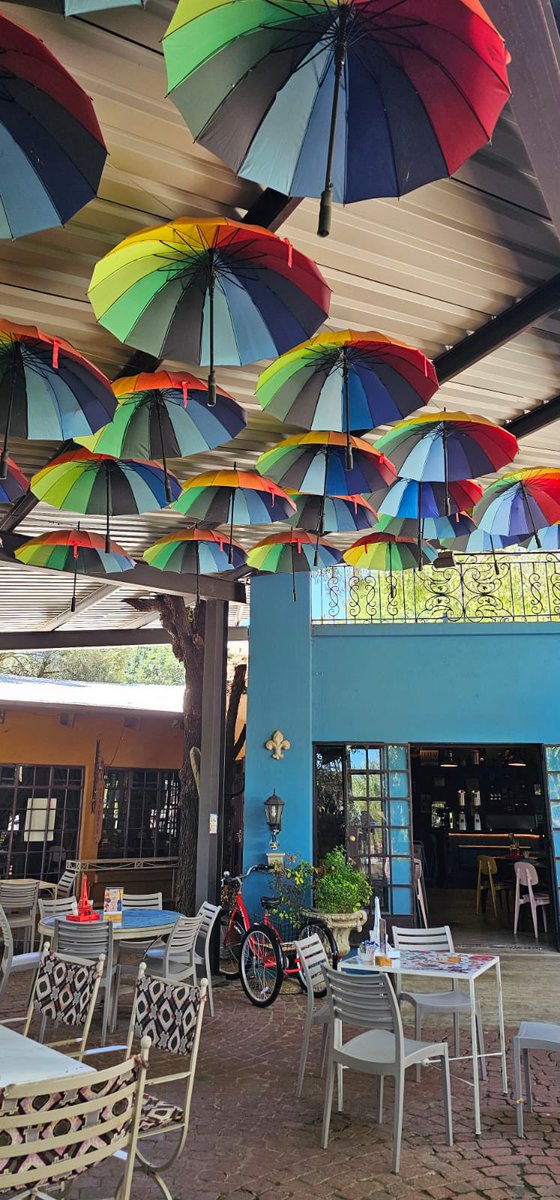 ENortonHistory's tweet photo. Little Paris, an unexpected find during my trip last week to South Africa. Located in Hartbeespoort, about an hour’s drive from Johannesburg, it has cafes and boutiques and, crucially, a sizeable replica of the Eiffel Tower #littleparis #southafrica https://t.co/ANJvCgB5jI
