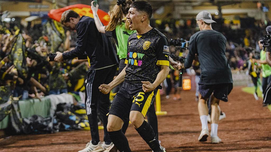 A minor setback for a 𝙢𝙖𝙟𝙤𝙧 comeback. After being sidelined with an injury for over a year, Cristian Nava could make his @NewMexicoUTD return tomorrow in the @opencup ⚫️🟡 ➡️ bit.ly/4cY0v7h