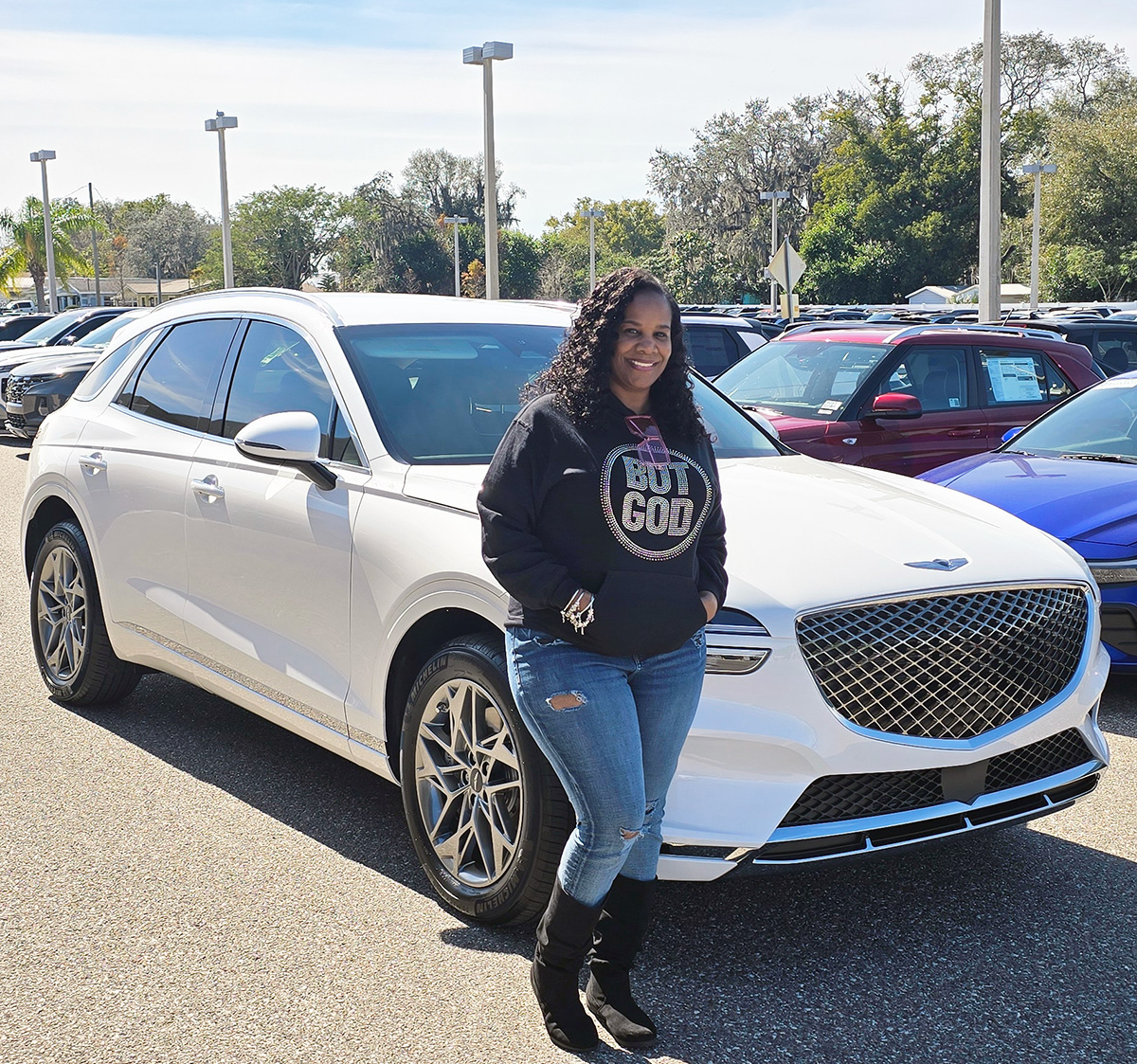 Of course #WeLoveReferrals at #LakelandGenesis & when Tenikka Williams was searching for a #NewSUV, it was the #GV70 that was everything she was looking for & salesperson #LuSantacruz made sure it was the #PerfectOne with #ExceptionalService - #Congratulations & #ThankYou Tenikka
