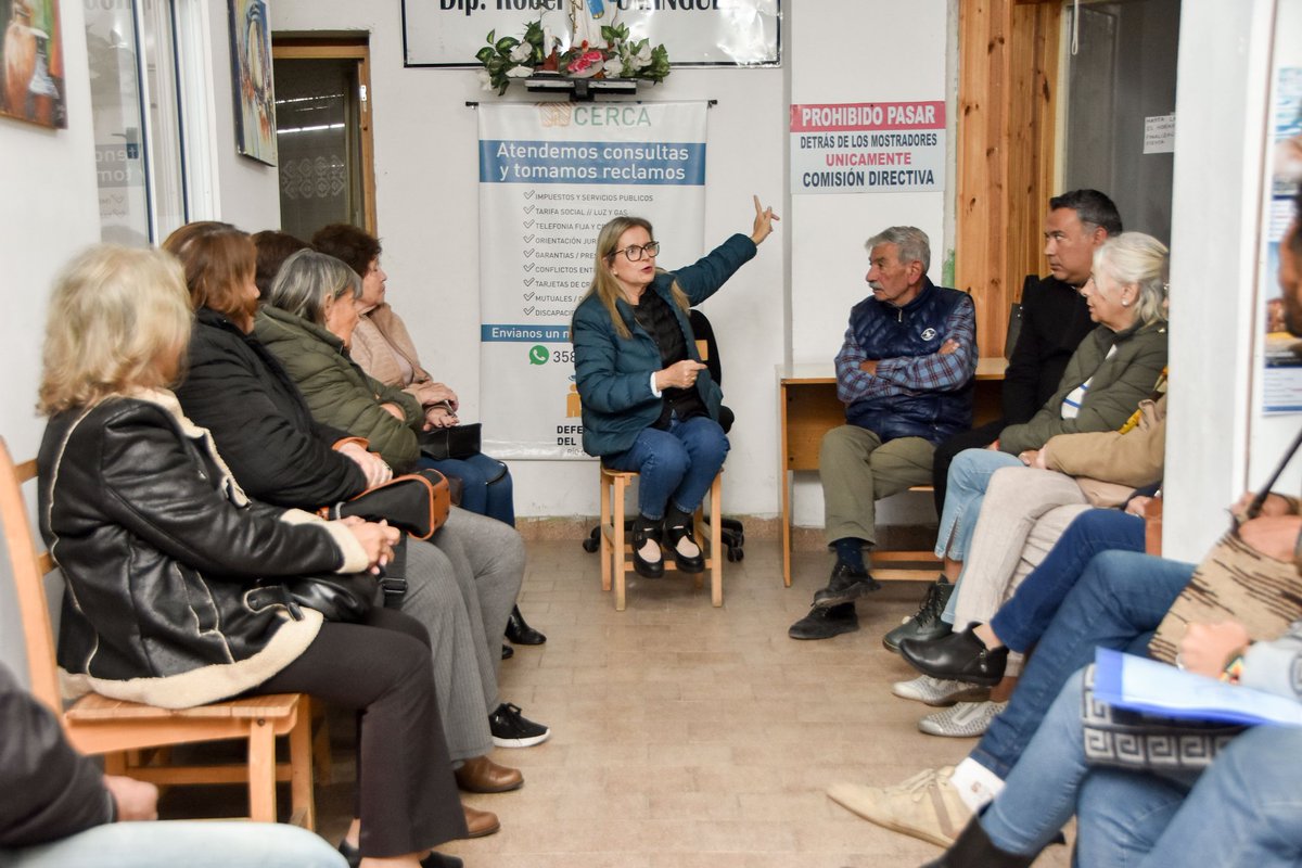 Gracias Santiago Pérez por abrirnos las puertas del Centro de Jubilados ‘Diputado Roberto Domínguez’ y a Miriam Salvatierra por acompañarnos. Cada aporte es valioso, porque la ciudad por la que trabajamos nos hace parte a todos.