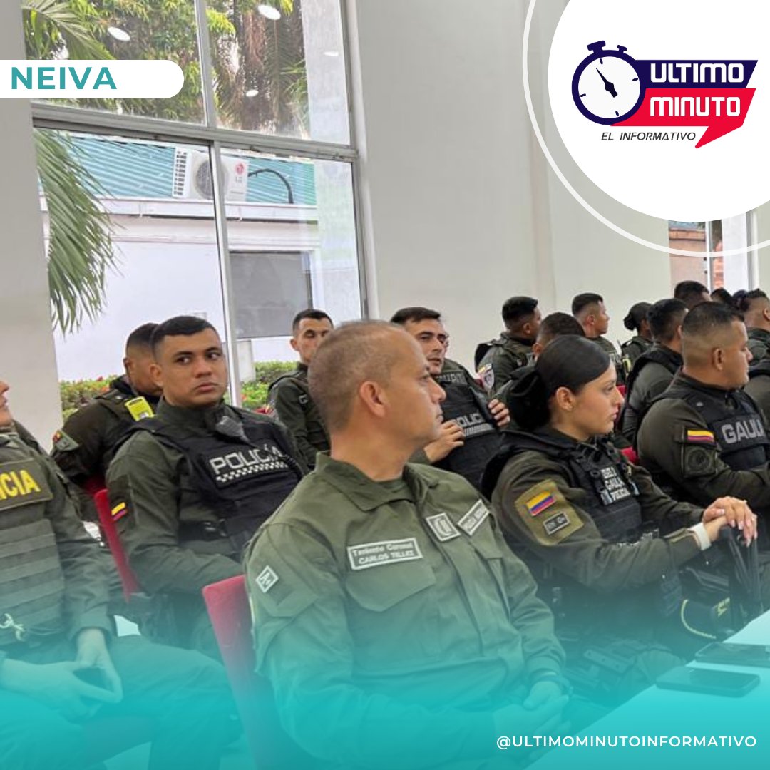 UltimoMinutocol's tweet photo. #UltimoMinuto @GaulaPolicia Comando especial Antiextorsión y Antisecuestro CEAEX llegó para consolidar la seguridad en Neiva

Grupo especial destinado por la Dirección Antisecuestro y Antiextorsión para fortalecer la lucha contra la extorsión https://t.co/mSI1UnLxd2