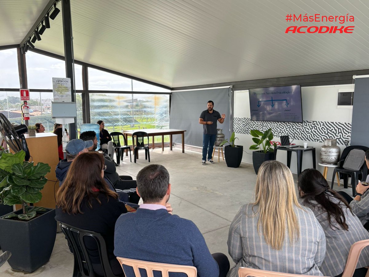 AcodikeOficial's tweet photo. 👏 ¡Muchas gracias Lic. Jorge Duarte por el dictado del taller!

.

#Acodike #MásEnergía #Taller #Vivencial #PrimerosAuxilios #Psicológicos #Emociones https://t.co/nIHuq1jms3