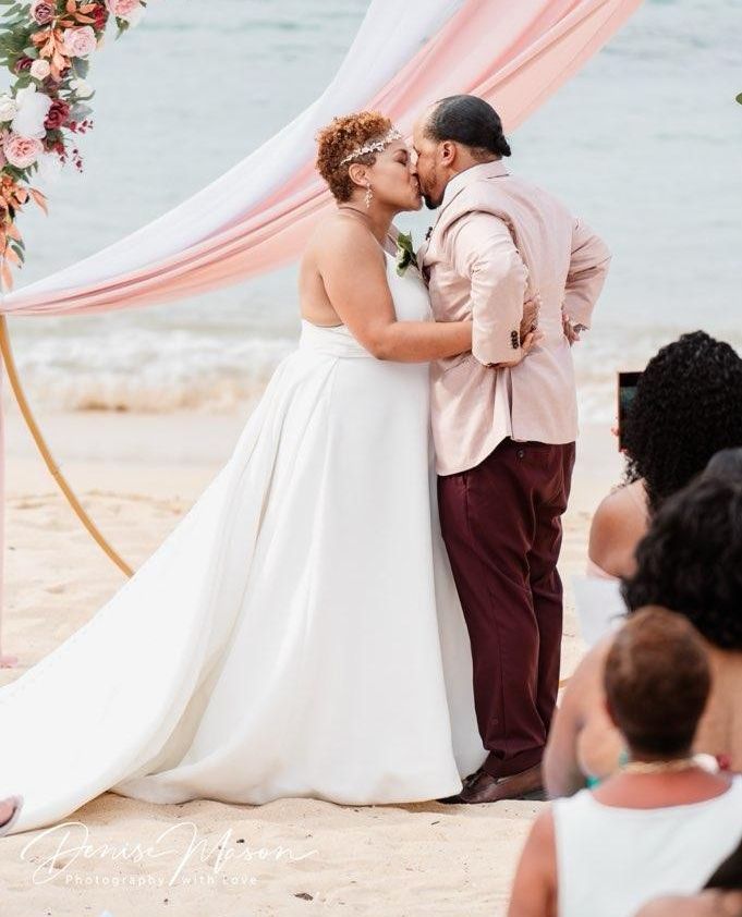 Congratulations to our gorgeous #TKBride, Janese, on her union in 🇯🇲. We truly appreciate you entrusting us to be part of your big day, from your dream gown to the accessories you adorn.

📸: IG|denisemasonphotography
#TKBridal #AtlantaWedding #WeddingDress #DestinationWedding