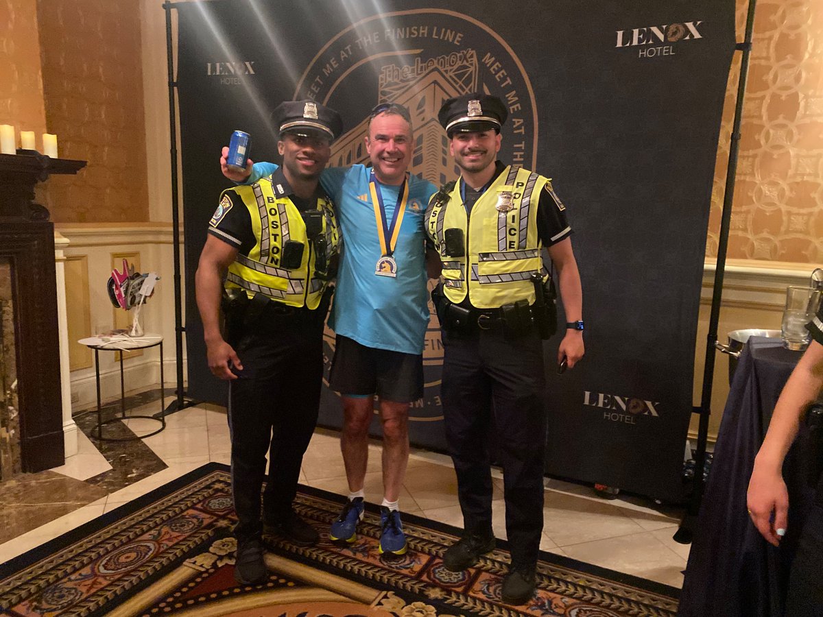 cathy_paget's tweet image. Marathon Monday @LenoxHotel is the best!
Thank you :)