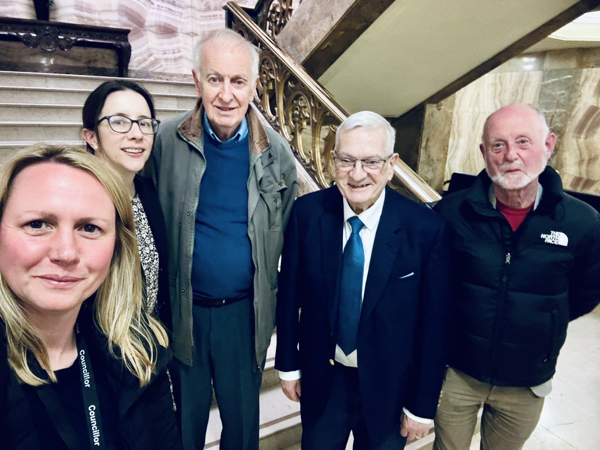 Productive evening with fellow Trustees of the Benjamin Weir Trust at #wandsworth Town Hall. This group is made up of former mayors and councillors. Benjamin Weir himself was a local politician in the area. @lucymowatt