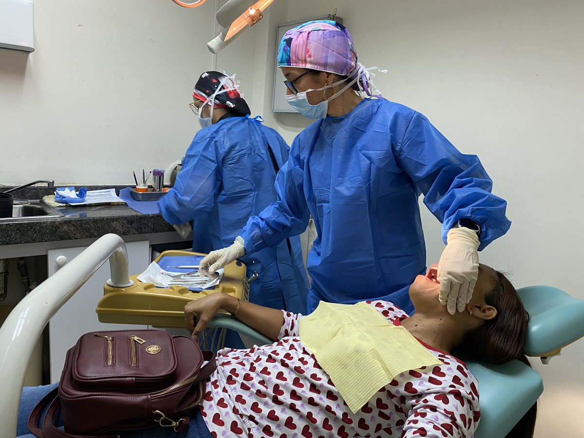 Con total éxito se desarrolló el primer día de jornada odontológica “Extracción” en el  <a href="/ivsslasgarzas/">Hosp. General Regional Dr. Domingo Guzmán Lander</a> , donde fueron atendidos 35 pacientes entre ellos 6 niños, 2 masculinos y 27 femeninas, esto es posible gracias a las políticas del Gobierno Nacional.
 <a href="/Somosivss/">Instituto Venezolano de los Seguros Sociales</a>