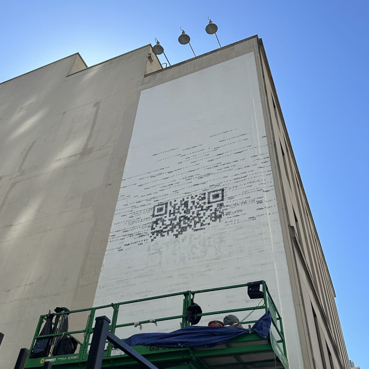 TSTheErasTour's tweet photo. ‼️| New mural underway for #TSTTPD in Chicago!  #TaylorSwift

📸: @urgrltrinity https://t.co/98RWcUYQkP