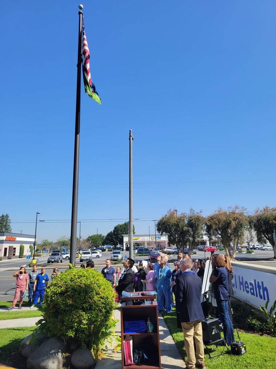 Let's celebrate as the #OneLegacy flag now soars high at UCI Health - Lakewood! During #DonateLifeMonth and beyond, UCI Health is dedicated to spreading awareness about organ donation and the life-saving impact it can have. Learn more bit.ly/3Q0aW0h #OrganDonation