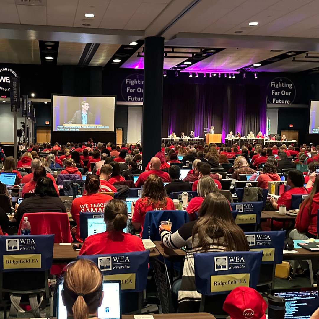 BobFergusonGov's tweet photo. Busy weekend! I spoke at the Washington Education Association assembly in Spokane, stopped in Tukwila with Commissioner Hamdi Mohamed &amp; Teamsters Joint Council 28, met supporters in Sammamish, and even had time – as you might have seen yesterday – for softball with Katie. https://t.co/Hqan5CPCgJ