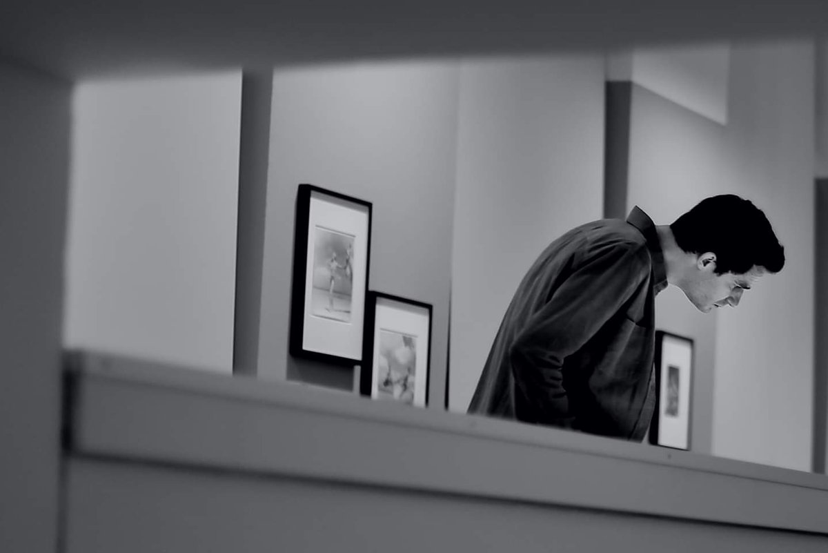 At the exhibition #streetphotography #street #blackandwhite #Paris #pascalcolin #canon #50mm